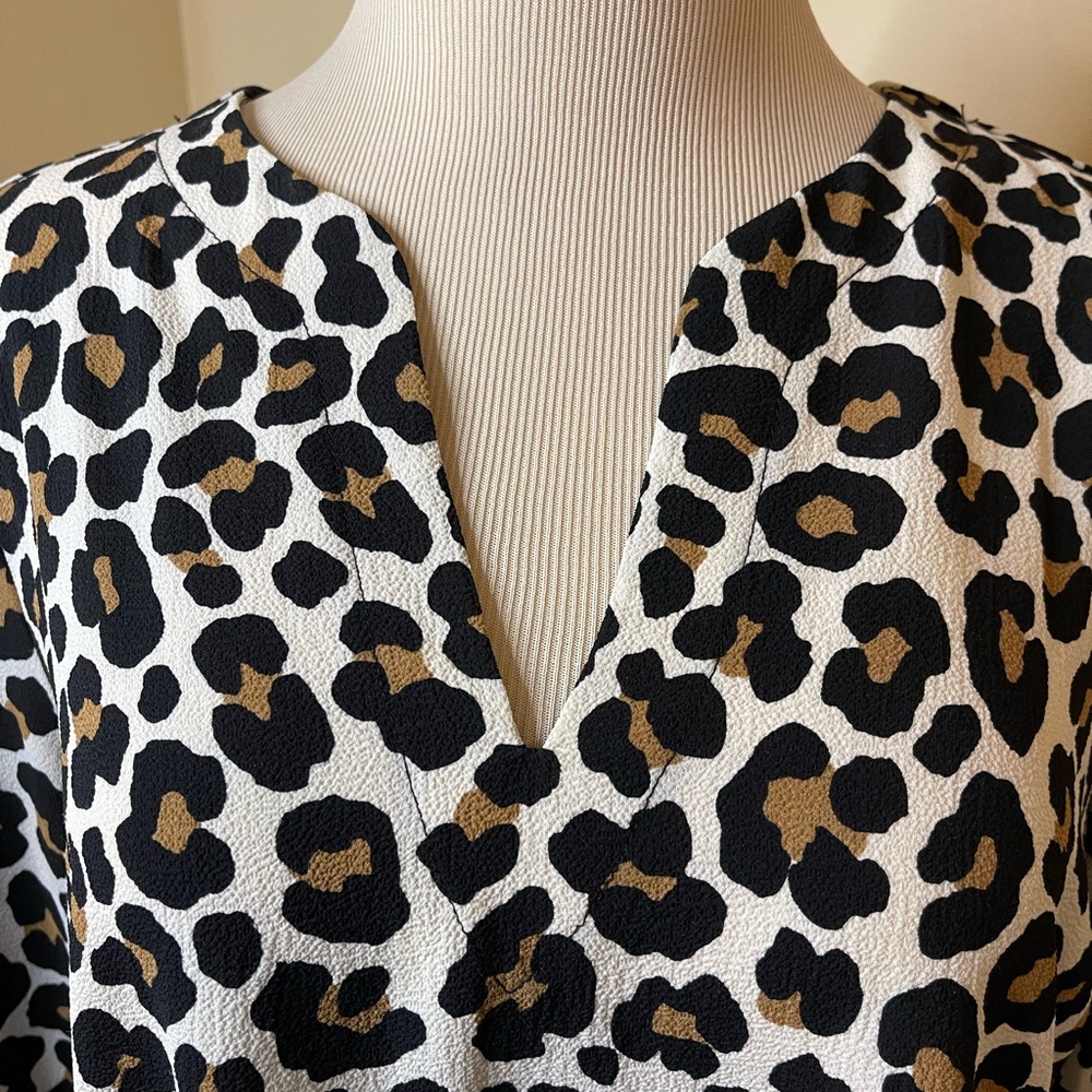 Michael Kors Leopard Print V Neck Lightweight Blo… - image 4